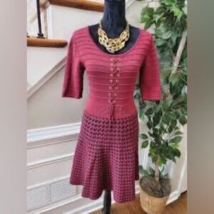 Candies Maroon Rayon Round Neck 3/4 Sleeve Knee Length Sweater Dress Size S